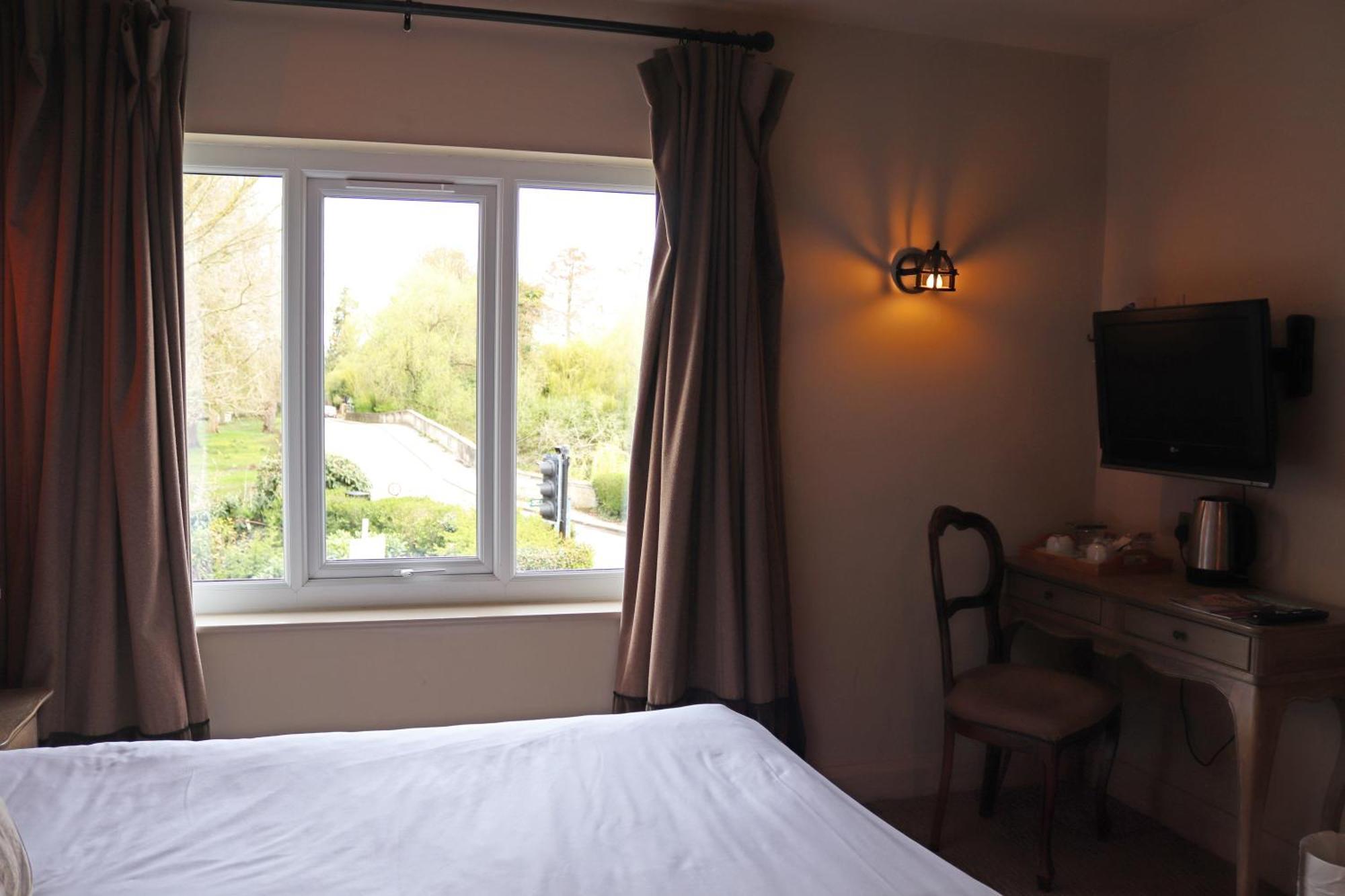 Shillingford Bridge Hotel Wallingford Exterior foto